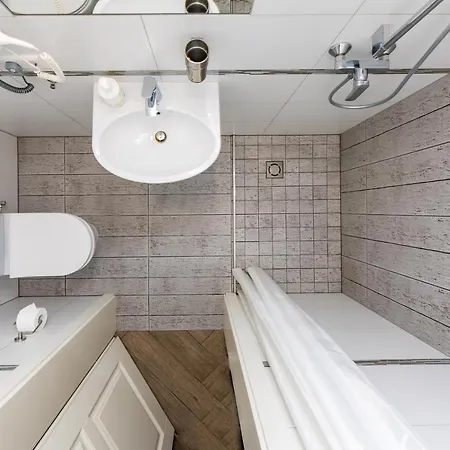 Amber Drop Guest house 3*